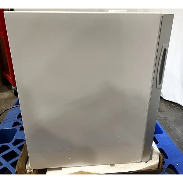 Scratch and Dent Avantco CFM2 White Customizable Countertop Display Freezer with Swing Door