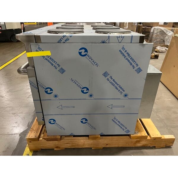 Scratch and Dent Imperial Range Pro Series IR-6-G24T-E-CC 60" Electric Range with 6 Plates, 24" Griddles, and 2 Convection Ovens - 240V, 3 Phase