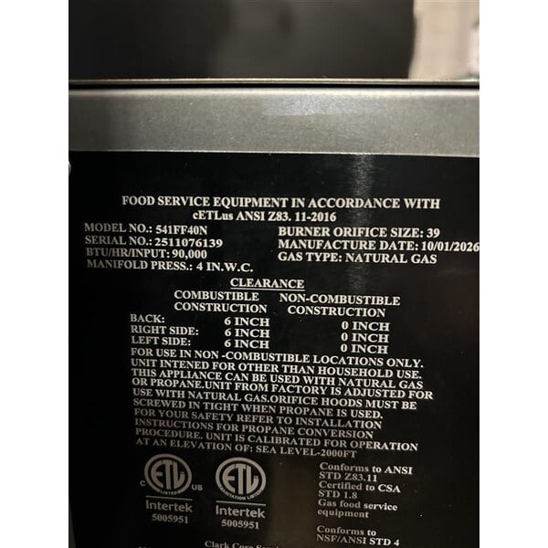 Scratch and Dent MainStreet Equipment Natural Gas 40 lb. Stainless Steel Floor Fryer - 90,000 BTU