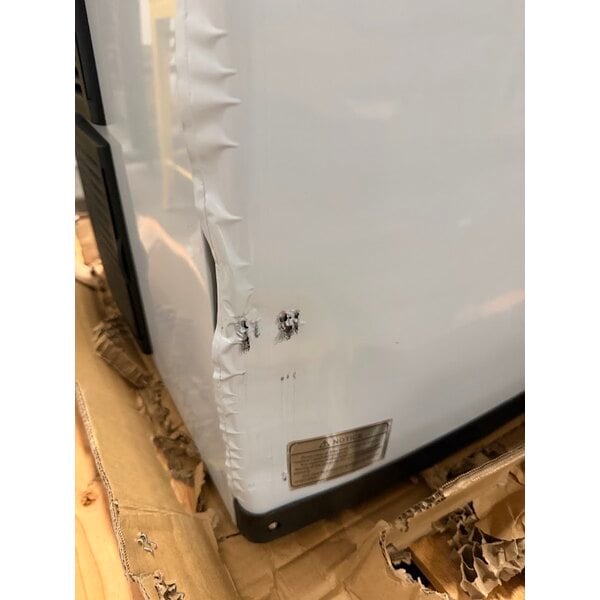 Scratch and Dent Avantco Ice MC-H-322-A 22" Air-Cooled Modular Half Cube Ice Machine - 350 lb., 115V