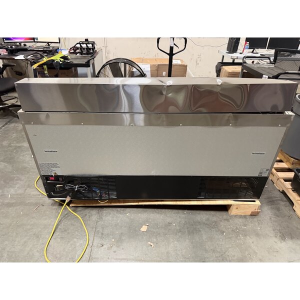 Scratch and Dent Avantco APT-71-HC 70" 3 Door Refrigerated Sandwich Prep Table