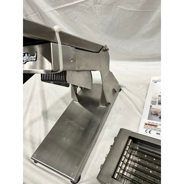 Scratch and Dent Edlund XL-125 ARC! Manual Fruit and Vegetable Slicer with 1/4" Blades