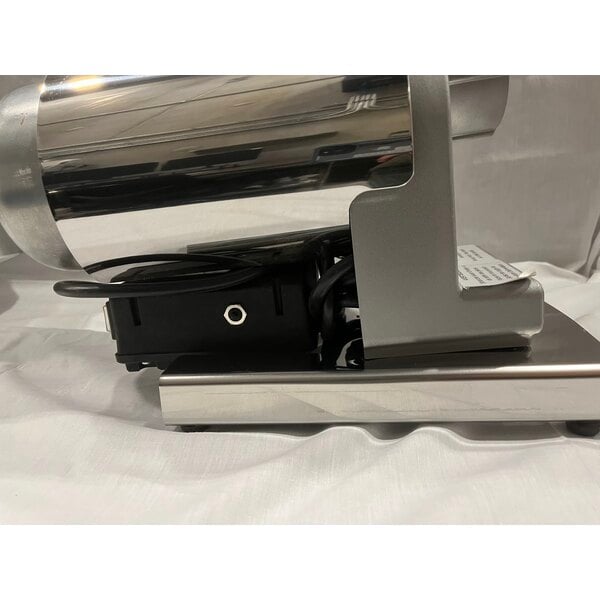 Scratch and Dent Tre Spade BIG-80 Electric Tomato Mill F07600/CSA - 3/4 hp, 430W