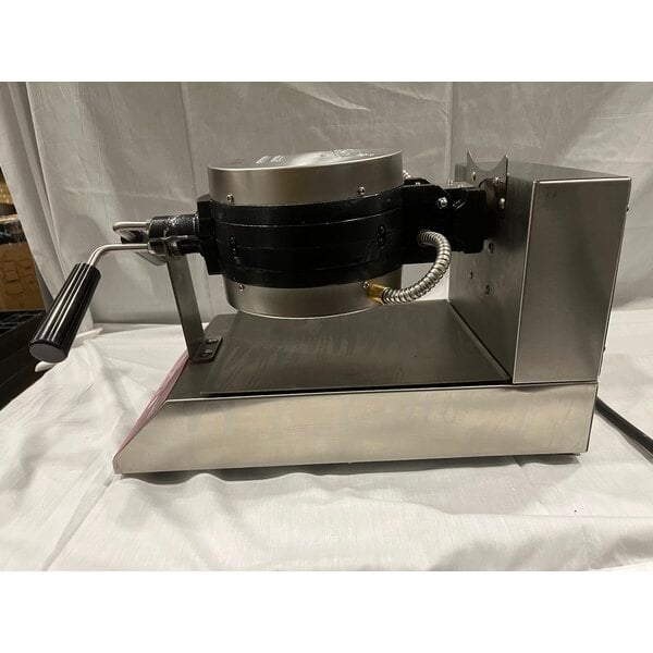 Scratch and Dent Estella WBMXS2A Stacked Belgian Waffle Maker - 120V, 1820W