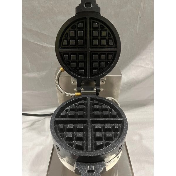 Scratch and Dent Estella WBMXS2A Stacked Belgian Waffle Maker - 120V, 1820W