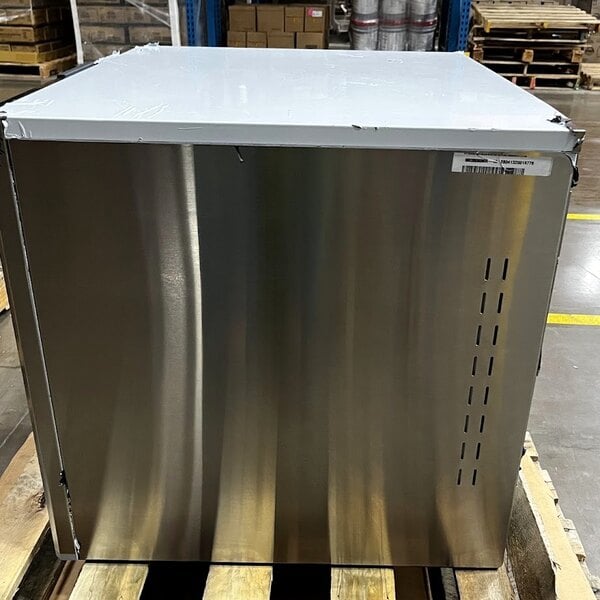 Scratch and Dent Scotsman MC0530MR-1 Prodigy Elite® Series 30" Remote Cooled Medium Cube Ice Machine - 500 lb., 115V