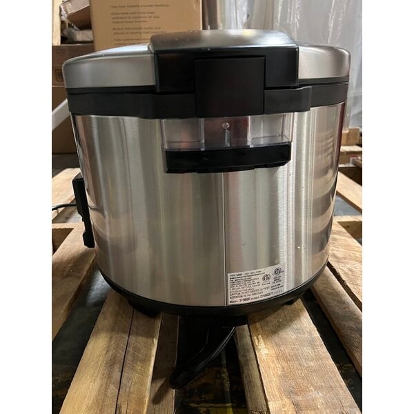Scratch and Dent Proctor Silex 37560R 60 Cup (30 Cup Raw) Electric Rice Cooker / Warmer - 120V