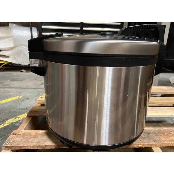 Scratch and Dent Proctor Silex 37560R 60 Cup (30 Cup Raw) Electric Rice Cooker / Warmer - 120V