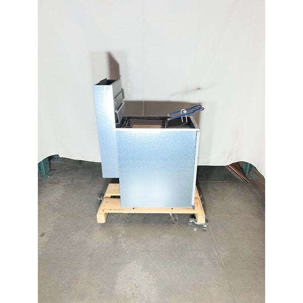 Scratch and Dent Pitco® 35C+S Natural Gas 35-40 lb. Stainless Steel Floor Fryer