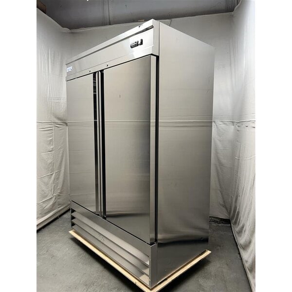 Scratch and Dent Avantco SS-2R-HC 54" Stainless Steel Solid Door Reach-In Refrigerator