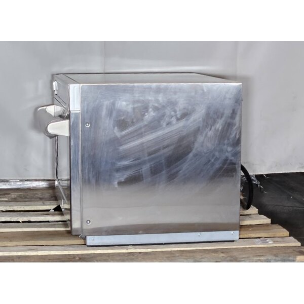 Scratch and Dent Solwave Ameri-Series Heavy-Duty Commercial Steamer Microwave Oven - 208/240V, 3,500W