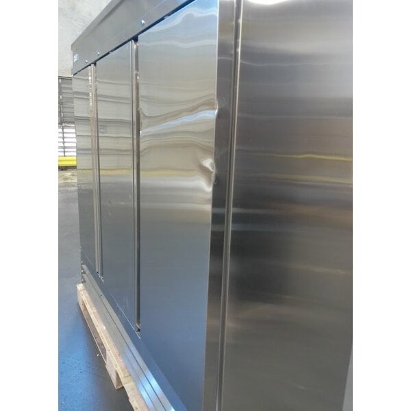 Scratch and Dent Avantco SS-3R-HC 81 5/16" Stainless Steel Solid Door Reach-In Refrigerator