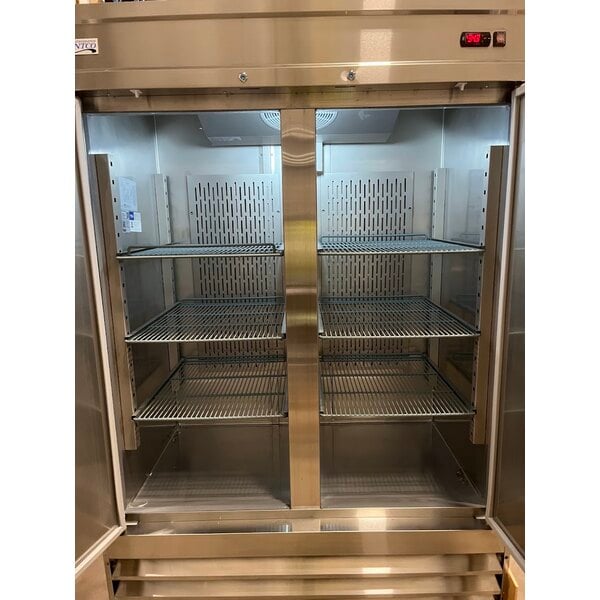 Scratch and Dent Avantco SS-2R-HC 54" Stainless Steel Solid Door Reach-In Refrigerator