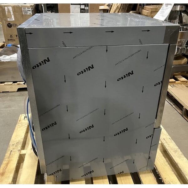 Scratch and Dent MainStreet Equipment HTUC High-Temperature Undercounter Dishwasher - 208V/240V, 1 Phase