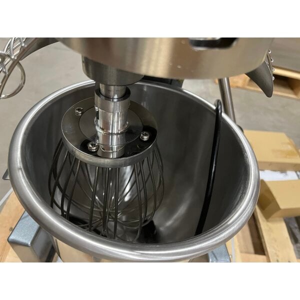 Scratch and Dent Avantco MX10H 10 Qt. Planetary Stand Mixer with Guard & Standard Accessories - 120V, 3/4 hp