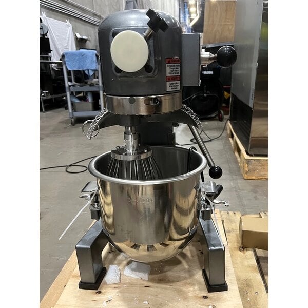 Scratch and Dent Avantco MX10H 10 Qt. Planetary Stand Mixer with Guard & Standard Accessories - 120V, 3/4 hp