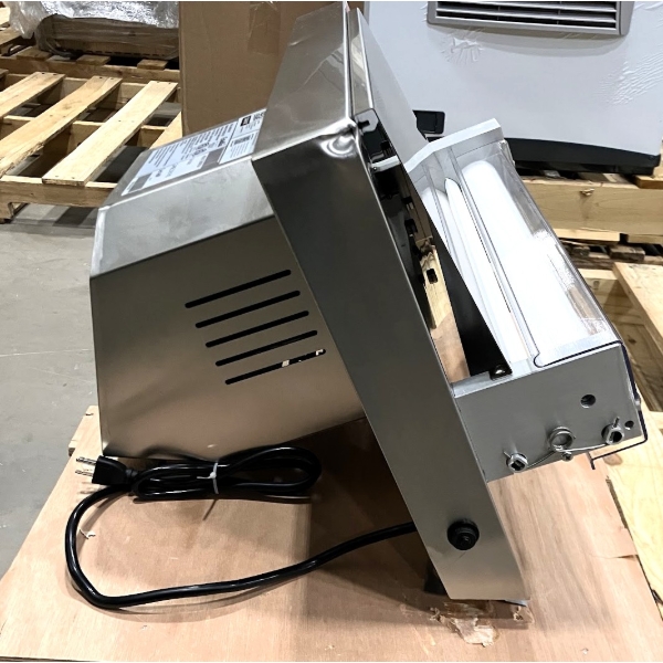 Scratch and Dent Estella EDS18S 18" Countertop One Stage Dough Sheeter - 120V, 1/2 HP