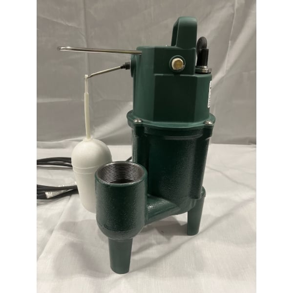 Scratch and Dent Zoeller 802-0001 Shark Series Submersible Grinder Pump with Vertical Float Switch and 2" NPT Discharge - 115V