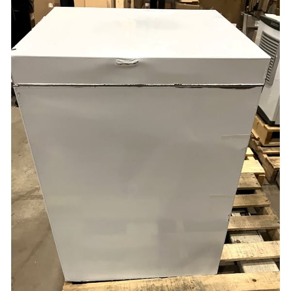 Scratch and Dent Champion UH-230B High Temperature Undercounter Dishwasher - 208/240V, 1 Phase, 9 kW
