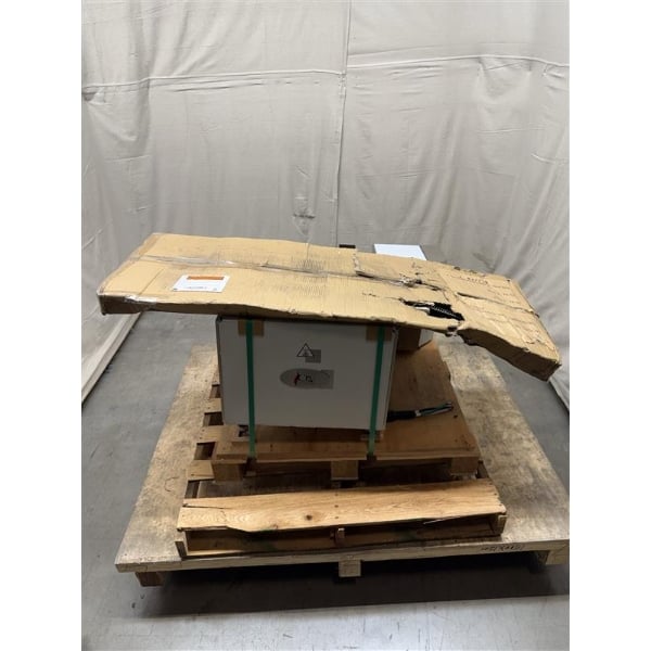 Scratch and Dent Cooking Performance Group Countertop Ventless Impinger Electric Conveyor Oven with 50" Belt - 240V, 1 Phase, 6,700W
