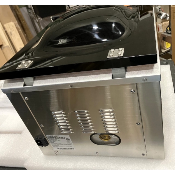 Scratch and Dent VacPak-It VMC12OP Chamber Vacuum Packing Machine with 12" Seal Bar and Oil Pump - 120V, 950W