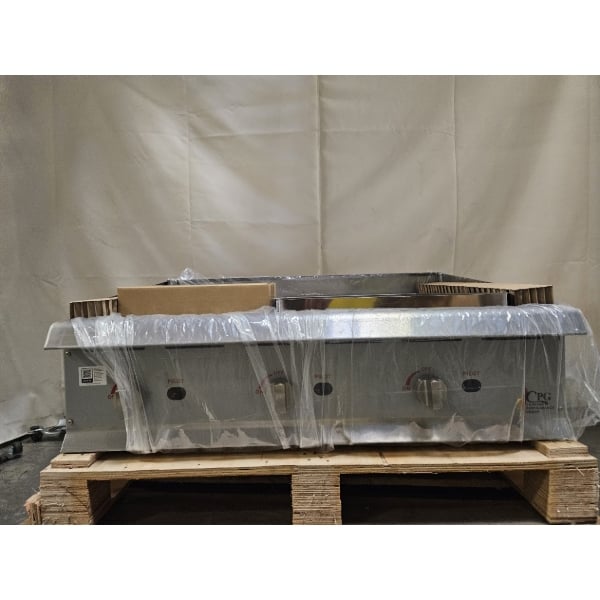 Scratch and Dent Cooking Performance Group GM-CPG-36-NL 36" Gas Countertop Griddle with Manual Controls - 90,000 BTU