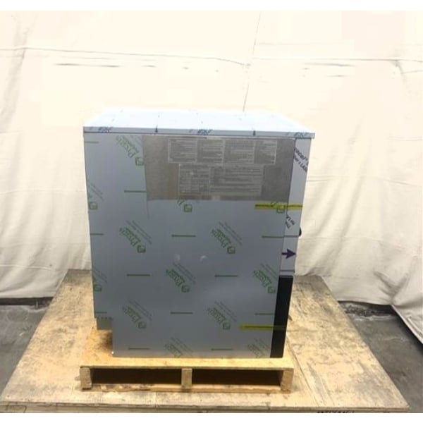 Scratch and Dent Hoshizaki KM-161BAK 23 3/4" ADA-Compliant Air-Cooled Undercounter Crescent Cube Ice Machine with 78 lb. Storage - 156 lb., 115V