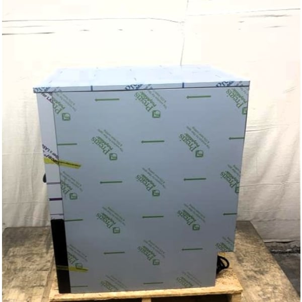Scratch and Dent Hoshizaki KM-161BAK 23 3/4" ADA-Compliant Air-Cooled Undercounter Crescent Cube Ice Machine with 78 lb. Storage - 156 lb., 115V