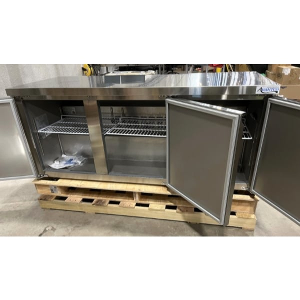 Scratch and Dent Avantco SS-UC-72R-HC 72" Undercounter Refrigerator