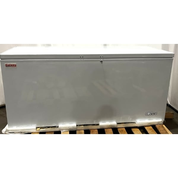 Scratch and Dent Galaxy CF20HC Commercial Chest Freezer - 19.4 cu. ft.