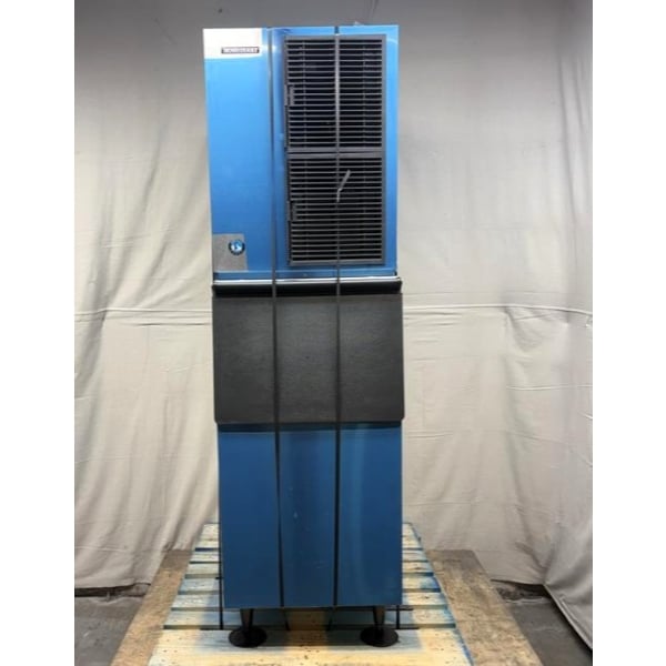 Scratch and Dent Hoshizaki KM-322MAK Slim-Line Series 22" Air-Cooled Modular Crescent Ice Machine with Stainless Steel Finish and 300 lb. Storage - 489 lb., 115V, 1 Phase