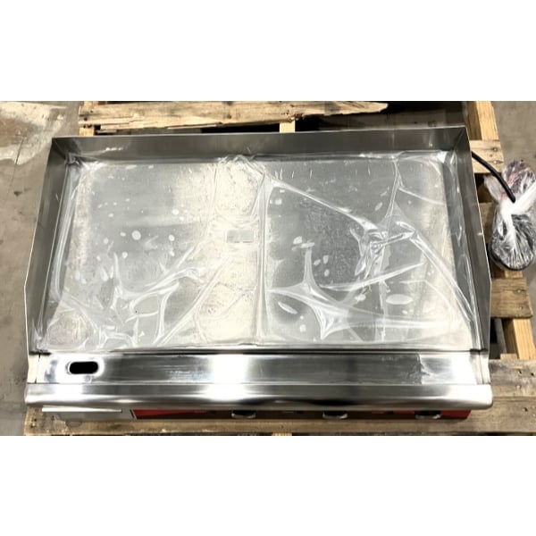 Scratch and Dent Avantco EG30N 30" Electric Countertop Griddle - 208/240V, 3.3 kW-4.5 kW