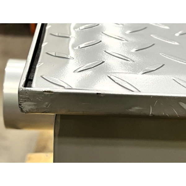 Scratch and Dent Regency 40 lb. 20 GPM Grease Trap with 3" Non-Threaded Connections - PDI Certified