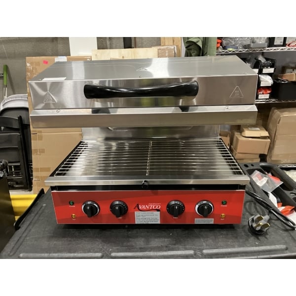 Scratch and Dent Avantco SAL23M 23" Electric Countertop Salamander - 208/240V, 3450/4000W