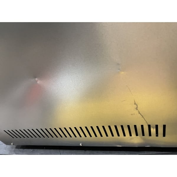 Scratch and Dent Avantco SAL23M 23" Electric Countertop Salamander - 208/240V, 3450/4000W