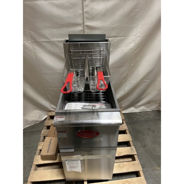 Scratch and Dent Avantco FF50 Liquid Propane 50 lb. Stainless Steel Floor Fryer - 120,000 BTU