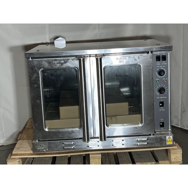 Scratch and Dent MainStreet Equipment EC1-C Single Deck Electric Full Size Convection Oven with Legs - 208V, 3 / 1 Phase, 11 kW