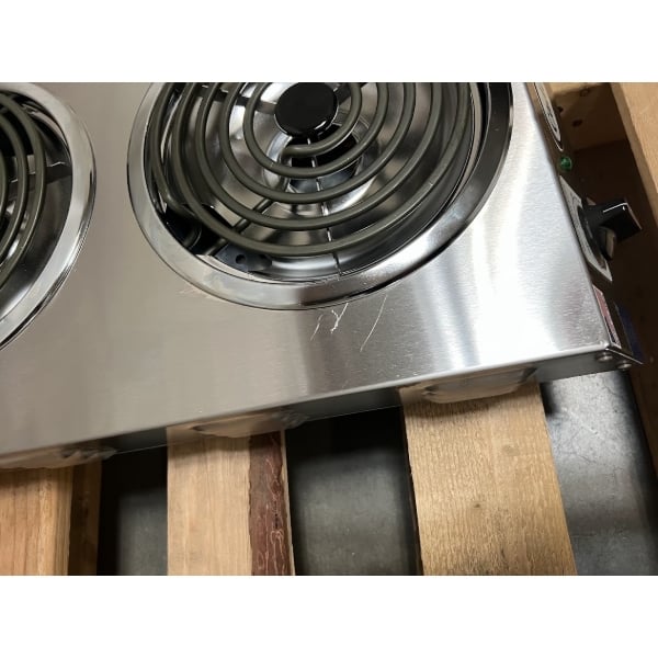 Scratch and Dent Cadco CDR-2TFB Double Burner Stainless Steel Portable Electric Front-to-Back Hot Plate with 8" Tubular Elements - 3,000W, 220V