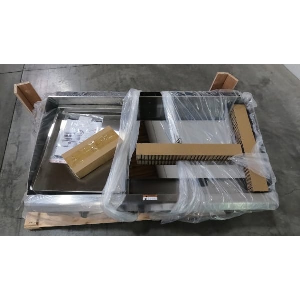 Scratch and Dent Cooking Performance Group GTU-CPG-48-L Ultra Series 48" Chrome Plated Liquid Propane 4-Burner Countertop Griddle - 120,000 BTU