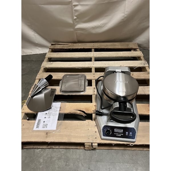 Scratch and Dent Waring WWCM180 Single Waffle Cone Maker - 120V