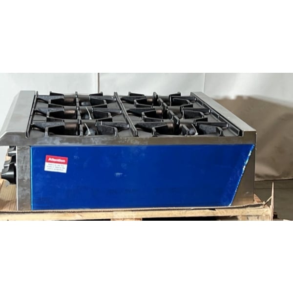 Scratch and Dent Avantco Chef Series CAG-R-6-36 36" 6 Burner Gas Countertop Range - 150,000 BTU