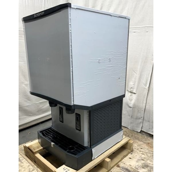 Scratch and Dent Scotsman HID540AX-1A Meridian® Air-Cooled Countertop Nugget Ice Machine and Water Dispenser with Hands-Free Dispensing and 40 lb. Storage Bin - 500 lb., 115V