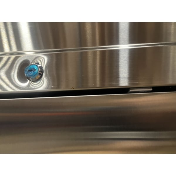 Scratch and Dent Avantco SS-1F-HC 29" Stainless Steel Solid Door Reach-In Freezer