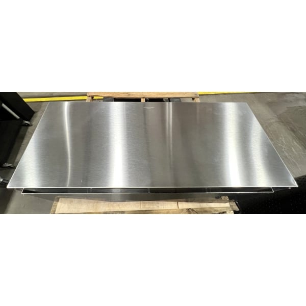Scratch and Dent Vollrath CM4-20835PA JW30PA 35" Plate Activated Countertop Cheese Melter - 208V