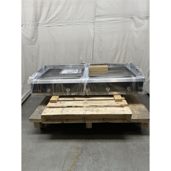Scratch and Dent Cooking Performance Group GTU-CPG-60-L Ultra Series 60" Chrome Plated Liquid Propane 5-Burner Countertop Griddle - 150,000 BTU