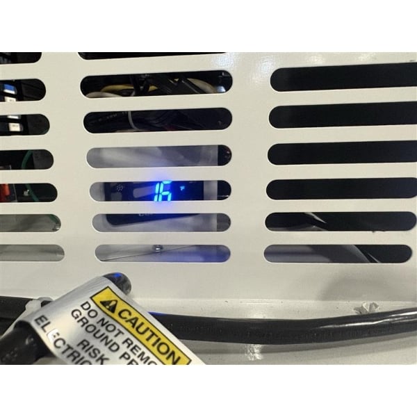 Scratch and Dent Leer 60AS-R290 73" Outdoor Auto Defrost Ice Merchandiser with Straight Front and Galvanized Steel Doors