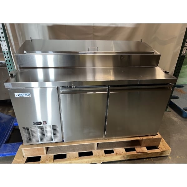 Scratch and Dent Avantco SSPPT-260 60" 2 Door Refrigerated Pizza Prep Table