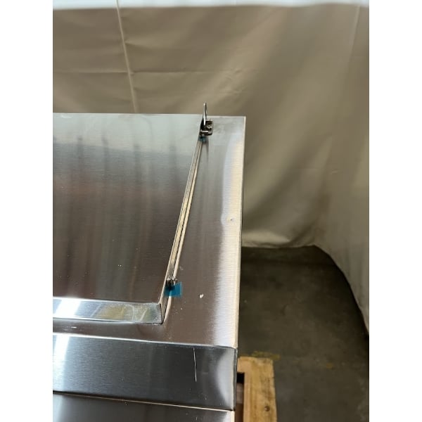 Scratch and Dent Avantco SSPPT-260 60" 2 Door Refrigerated Pizza Prep Table