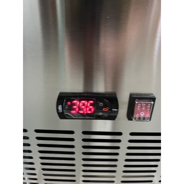 Scratch and Dent Avantco SSPPT-260 60" 2 Door Refrigerated Pizza Prep Table