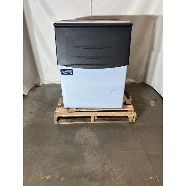 Scratch and Dent Avantco Ice BIN27530 30" Ice Storage Bin - 375 lb.